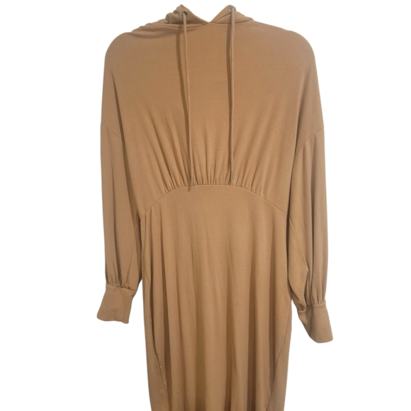 Express Camel Hooded Dress - Picture 4 of 6
